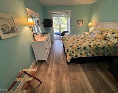 9320 Water Lily Court - Photo Thumbnail 23