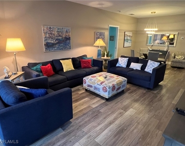 9320 Water Lily Court - Photo Thumbnail 4
