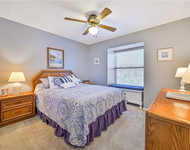 8366 Charter Club Circle - Photo Thumbnail 13
