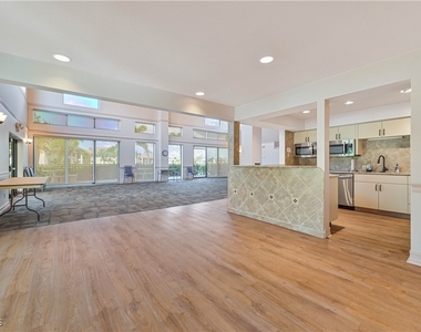 8366 Charter Club Circle - Photo Thumbnail 21