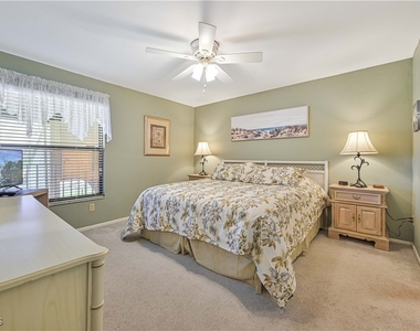 8366 Charter Club Circle - Photo Thumbnail 10
