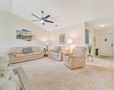 8366 Charter Club Circle - Photo Thumbnail 3