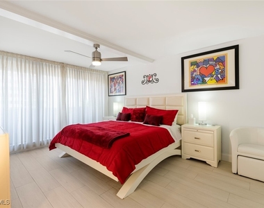 4005 Gulf Shore Boulevard N - Photo Thumbnail 11