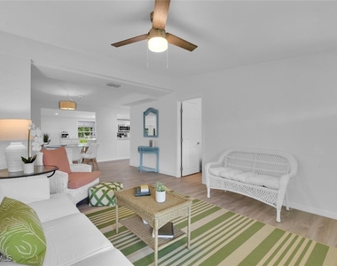 2048 Holiday Lane - Photo Thumbnail 3