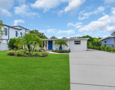 2048 Holiday Lane - Photo Thumbnail 1