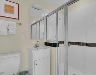 223 11th Avenue S - Photo Thumbnail 20