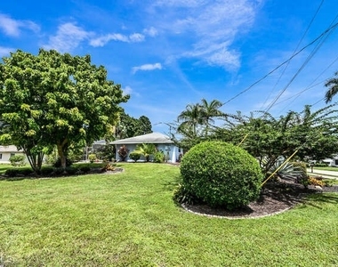 27640 Michigan Street - Photo Thumbnail 3