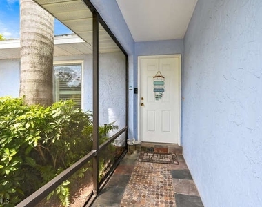 27640 Michigan Street - Photo Thumbnail 4