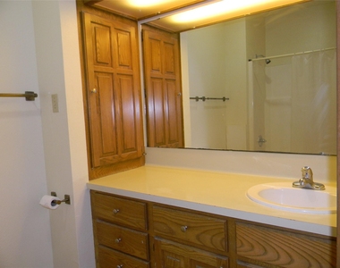 2315 Strand - Photo Thumbnail 9