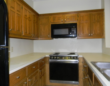 2315 Strand - Photo Thumbnail 5