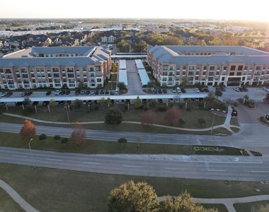 7204 Town Center Boulevard - Photo Thumbnail 5