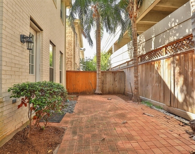 10126 Holly Chase Drive - Photo Thumbnail 44