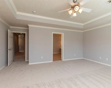 10126 Holly Chase Drive - Photo Thumbnail 25