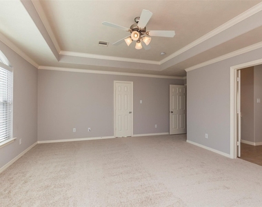 10126 Holly Chase Drive - Photo Thumbnail 24