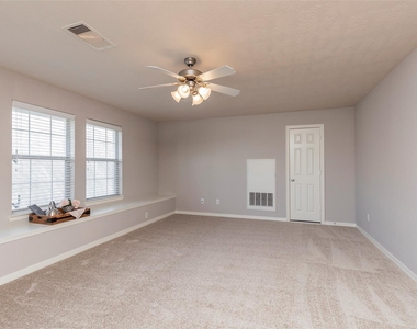 10126 Holly Chase Drive - Photo Thumbnail 40