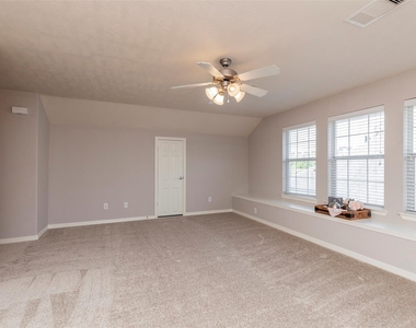 10126 Holly Chase Drive - Photo Thumbnail 41