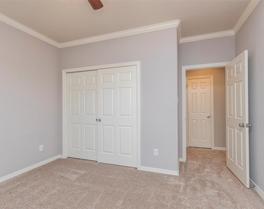 10126 Holly Chase Drive - Photo Thumbnail 37