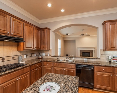 10126 Holly Chase Drive - Photo Thumbnail 19