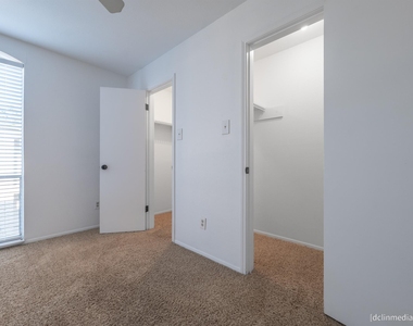 4645 Wild Indigo Street - Photo Thumbnail 9