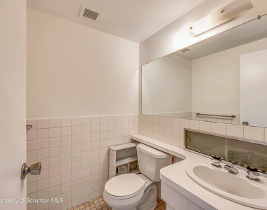 550 Clay Avenue - Photo Thumbnail 16