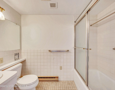 550 Clay Avenue - Photo Thumbnail 9