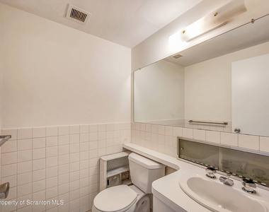 550 Clay Avenue - Photo Thumbnail 15