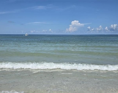 6177 Sun Boulevard - Photo Thumbnail 7