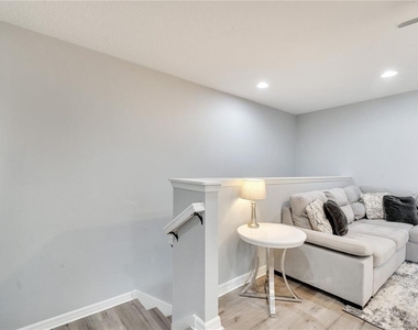 8827 Geneve Court - Photo Thumbnail 31