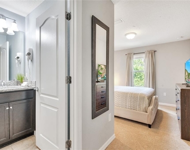 8827 Geneve Court - Photo Thumbnail 41