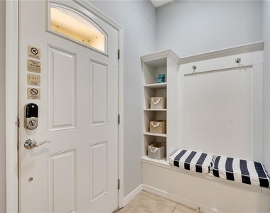8827 Geneve Court - Photo Thumbnail 4