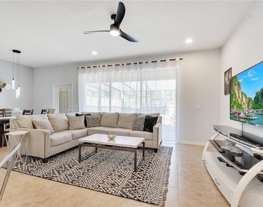 8827 Geneve Court - Photo Thumbnail 19