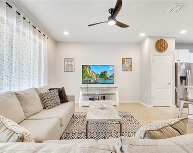 8827 Geneve Court - Photo Thumbnail 24