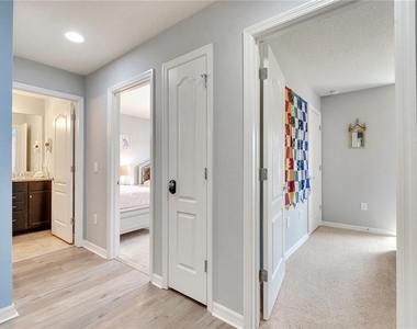 8827 Geneve Court - Photo Thumbnail 45