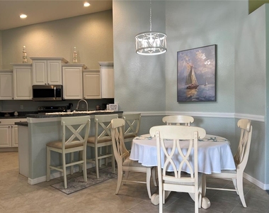 3653 Lakewood Boulevard - Photo Thumbnail 7