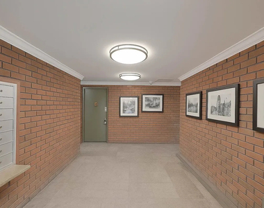 425 East 80th Street - Photo Thumbnail 1