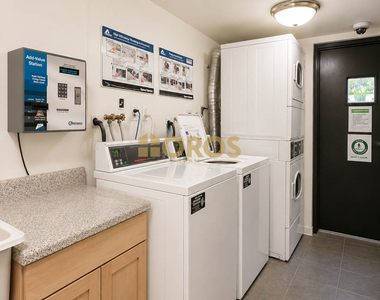 539 East 6th Street - Photo Thumbnail 11