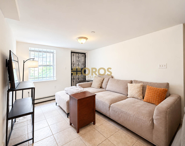 539 East 6th Street - Photo Thumbnail 3