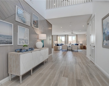 1075 N Water Street - Photo Thumbnail 5