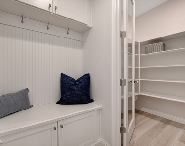 1075 N Water Street - Photo Thumbnail 31