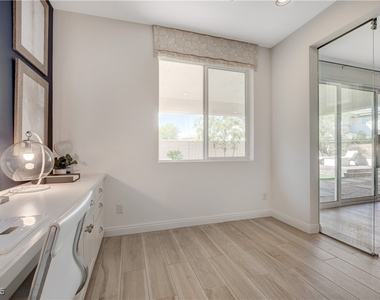 1075 N Water Street - Photo Thumbnail 28
