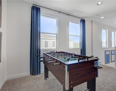 1075 N Water Street - Photo Thumbnail 39