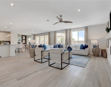 1075 N Water Street - Photo Thumbnail 10