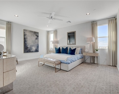1075 N Water Street - Photo Thumbnail 41