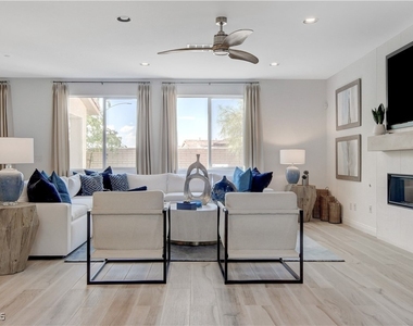 1075 N Water Street - Photo Thumbnail 7