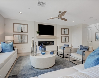 1075 N Water Street - Photo Thumbnail 12