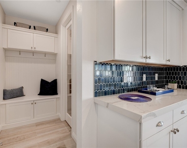 1075 N Water Street - Photo Thumbnail 30