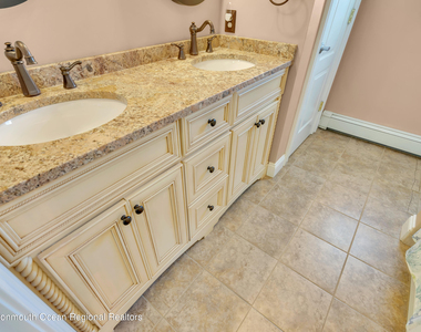 43 Woodhaven Road - Photo Thumbnail 35