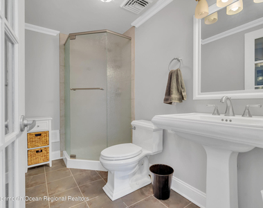 43 Woodhaven Road - Photo Thumbnail 23