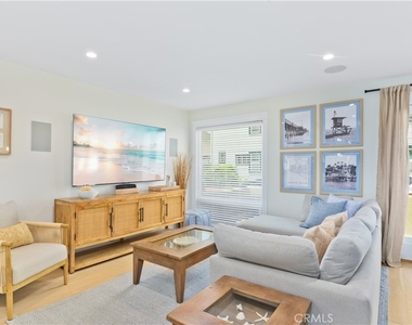 206 Adams Street - Photo Thumbnail 2