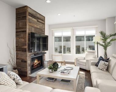 301 Mission Avenue - Photo Thumbnail 9